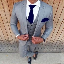 High Quality Groom Tuxedos One Button Light Grey Peak Lapel Groomsmen Best Man Suit Wedding Mens Suits (Jacket+Pants+Vest+Tie) J289