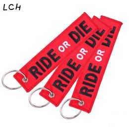1pcs Keychain KEEP CALM AND CARRY ON Key Chain for Motorcycles and Cars Cool Key Holder Embroidery Fobs Keychains