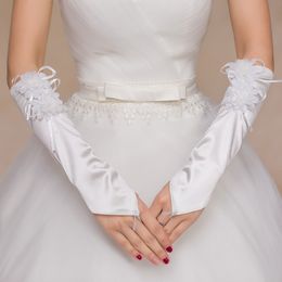 2018 High Quality New Fashion Satin Elbow Bridal Wedding Gloves White Sexy Bridal Gloves Flower Fingerless Wedding Accessories