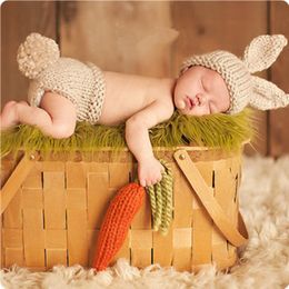 Fotografia Puntelli bambino sveglio del coniglio Set Neonato ragazzo e una ragazza Crochet Outfit Infant Coming Home puntelli foto bambini Accessori moda CHD10036