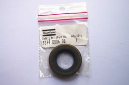 2 X Genuine Crankshaft Bearing Oil Seal Kit For Atlas Copco Cobra TT Breaker Hammer Tamper