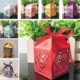 wedding Favours gift boxes candy box party Favours hollow wedding candy box Favour chocolate boxes candy bags cake boxes hh71102