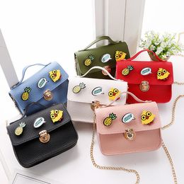 Kids Designer Purses 2022 Fashion Baby Girls Boys Mini Handbags Tote Cute Cartoon Parts Chain Shoulder Bags Children Candy Coin Bag 6Colors Abailable