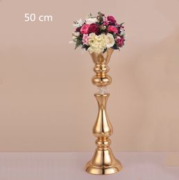 new style gold stemmed pillar wedding candle holder