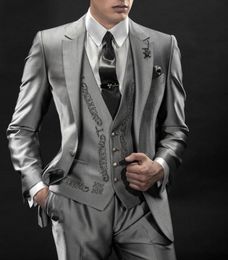 Custom Made Groomsmen Notch Lapel Groom Tuxedos Shiny Grey Men Suits Embroidery Wedding/Prom/Dinner Best Man Blazer (Jacket+Pants+Vest) K894