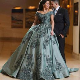 Luxury Beads Embroidery Prom Dresses Sexy Off Shoulder Lace Appliques Ball Gown Evening Dresses Glamorous Saudi Arabia Party Dress Plus Size