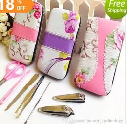 Wedding Favours Gifts 7 in 1 Rattan Flower Printing Nail Clipper Scissor Kit Women Pedicure Manicure Set LX3184