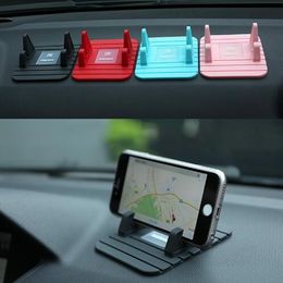 REMAX Universal Silicone Anti Slip Mat car holder Mobile Phone Adjustable mount Stand Bracket Dashboard holder for iphone X 8 samsung s10