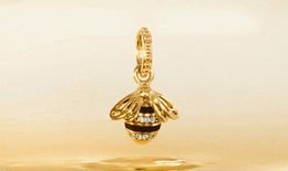 Andy Jewel Spring 18ct Gold Plated & Sterling Silver Beads Queen Bee Pendant Charms Fits European Pandora Style Jewellery Bracelets & Necklace 367075EN16