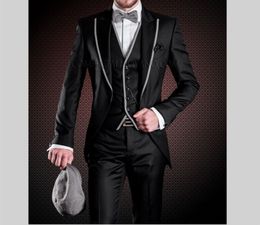 Fashion Black 3 Piece Suit Groom Tuxedos Peak Lapel One Button Bridegroom Wedding Suit Men Prom Dinner Blazer(Jacket+Pants+Tie+Vest) 432