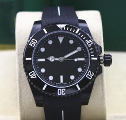Luxury No-Date 14060 Black Dial And Ceramic Bezel 40mm Asia 2813 Movement Automatic Mens Wrist Dive Watches Rubber Band