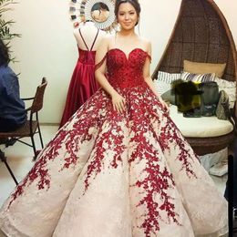 Arabia Red Appliqued Prom Dresses Sexy Beaded Lace Ball Gown Evening Dress Glamorous Off Shoulder Sleeveless Party Gowns Red Carpet Dress