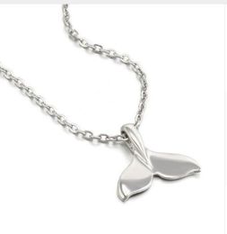 20 pçs/lote moda colar antigo prata baleia cauda peixe encantos pingente corrente camisola colar jóias presente 60cm