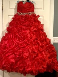 2019 Nuovo Stunning Rosso Puffy Abito di Sfera Abiti Quinceanera Cristalli per 15 Anni Dolce 16 Plus Size Pageant Prom Abito Del Partito QC1067