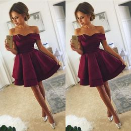 Vintage Dark Red Cocktail Homecoming Dresses Cheap 2019 Off Shoulders Short Sleeves A Line Prom Party Evening Dress Gowns Red Carpets
