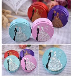 -Formas redondas de moda Material de lata de metal Novia Novio Caja de dulces Caja Favor de la boda Caja de dulces de boda