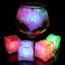 Flash LED Ice Cube Polychrome Flashing Cubes Liquid Sensor Glowing Colour Submersible Lamp Light Up Bar Club Wedding Party Champagne