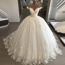Elegant Muted White Off Shoulder Wedding Ball Gowns Lace Bottom Appliques Bridal Formal Long Puffy Dresses Custom Plus size with Petticoat