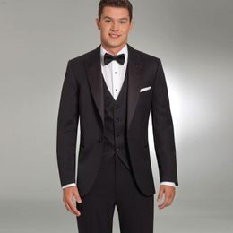 Classy Black Mens Suits Slim Fit Groomsmen Wedding Tuxedos Peaked Lapel Groom Suit One Button Business Formal Blazers With Jacket Pants Vest