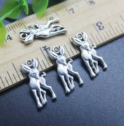 Wholesale 100pcs/bag Cute Sika Deer Charms Pendant Retro Jewellery Making DIY Keychain Ancient Silver Pendant For Bracelet Earrings 20*18mm