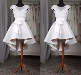 White Short Prom Dresses Bateau Sheer Neck Cap Short Sleeves High Low Designer satin A line Bows Applique Homecoming Cocktail Party Dress