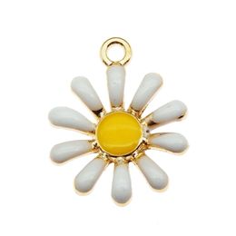 Wholesale 60PCS women Charm Lady Jewellery Gold Tone Sunflower Enamelled Daisy Shape Alloy Charm PendantsDIY Jewellery Crafts