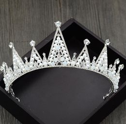 Bride's handmade pearl crown, popular crystal ornament Princess Princess hoop alloy diamond QUEEN CROWN new model