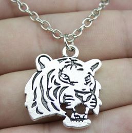 20pcs/lot Fashion Necklace Antique Silver Vintage Tiger Charms Pendants Chain Necklace 42+5cm