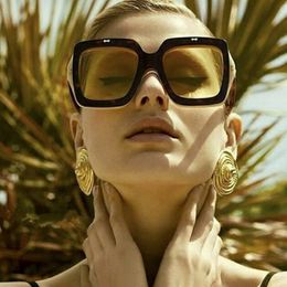 Unique Women Oversized Square Sunglasses Flip Up Clear Lens Rerto Vintage Sun Glasses Goggles Eyewear New De Sol