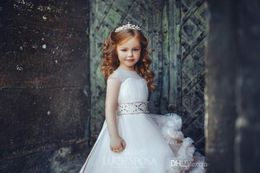 Cute Tulle Flower Girl Dresses Jewel Neck Rhinestone Beaded Sash Ruffle Girl Pageant Gown Sleeveless Tiered Custom Made Christenin276T