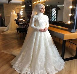 Vintage Muslim Lace Wedding Dresses High Collar Long Sleeve Pearls Plus Size Arabic Dubai Wedding Gowns Plus Size vestidos de novia