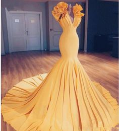 Yellow Mermaid Prom Dresses 2020 V Neck Ruffles Sweep Train Evening Dress South African Women Ruched Formal Party Cheap Gowns
