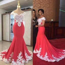 Vintage Mermaid Evening Dresses Off Shoulder Lace Appliques Cap Sleeves Satin Prom Dress Long Sweep Train Arabic Formal Party Gowns Cheap