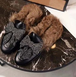 Newest Women's Rhinestone low-heel slippers black Pearl DesignerBrand Winter Women Fur Plush Home Casual Women Flat Casual Shoes
