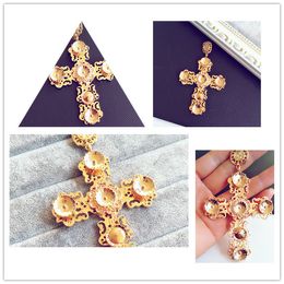 Fashion-Brand Metal Cross stud Earrings for Women Vintage Jewellery Gold Carving Flower earring Brincos Fashion Club Bijoux 2017