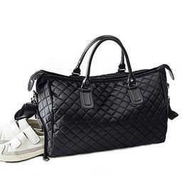 Diamond Lattice Gym Shoe Bags Sport Travel Bag for Men Women Fitness Over the Shoulder Luggage Bag Handbags Nylon Black Duffel Bags