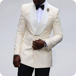 New Latest Design Double Breasted Ivory Wedding Groom Tuxedos Shawl Lapel Groomsmen Men Suits Prom Blazer (Jacket+Pants+Tie) 097