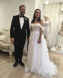 Cheap Arabic Boho Wedding Dresses With Floral Off The Shouldder Plus Size Beach Bride Dress 2019 vestidos de novia