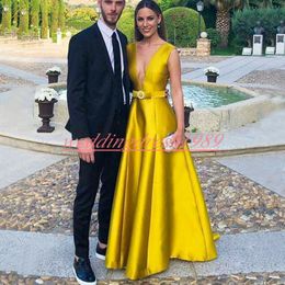 Elegant Satin Gold Evening Dresses With Sash Sleeveless Deep V-Neck A-Line Prom Dresses Pageant Gown Robe De Soiree Long Plus Size Party