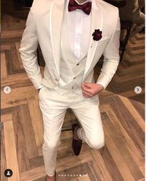2019 White mens wedding suits tuxedo designer formal mens suits costume made costumes pour hommes mens designer groom vest wedding tuxedos