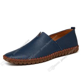 New hot Fashion 38-50 Eur nuove scarpe da uomo in pelle da uomo Colori caramella soprascarpe Scarpe casual britanniche spedizione gratuita Espadrillas settantuno