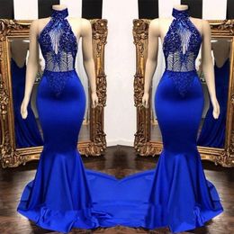 Blau atemberaubende Royal Mermaid Prom Spitze Perlen Abendkleider Illusion High Neck Formal Kleider Mitte gemacht