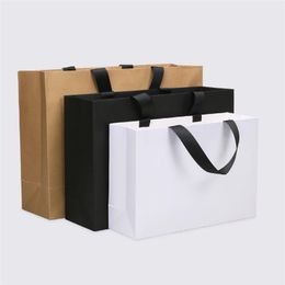 High quality Balck White kraft paper bag with handle wedding party bag Fashionable cloth shoes gift paper bags Wholesale