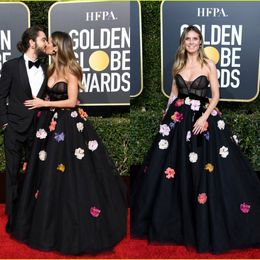 Elegant A Line Prom Dresses Floor Length Illusion Sweetheart Exposed Boning Evening Dress 3D Floral Appliques Red Carpet Dresses