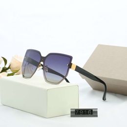 Fashion-Woman Designer Sunglasses Summer Man Goggle Sunglasses UV400 7916 5 Colour Option High Quality with Box