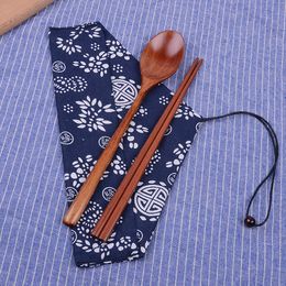 2pcs/set Wood Chopsticks And Spoon With Pattern Bag Packaging Creative Personalised Wedding Favours Gifts W9505