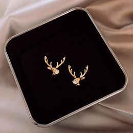 S906-1 Fashion Jewelry S925 Silver Needle Stud Earrings Cute Elk Earrings Antler Stud Earring