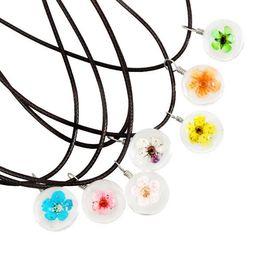 Glass Ball Dried Flower Necklace Leather Chain Handmade Flowers Necklaces Girlfriend Gifts Elegant Jewelry