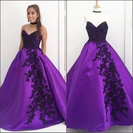 Hot Sale Purple Satin Formal Evening Dresses Sweetheart Black Lace Appliques Zipper Back Elegant Prom Dresses Sleeveless Women Party Gowns