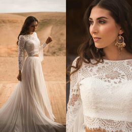 2020 Bohemian Ny Ankomst Långärmad Två bitar Bröllopsklänningar Lace Tulle Appliques Jewel Neck Brudklänningar Knapp Tassel Bröllopsklänningar